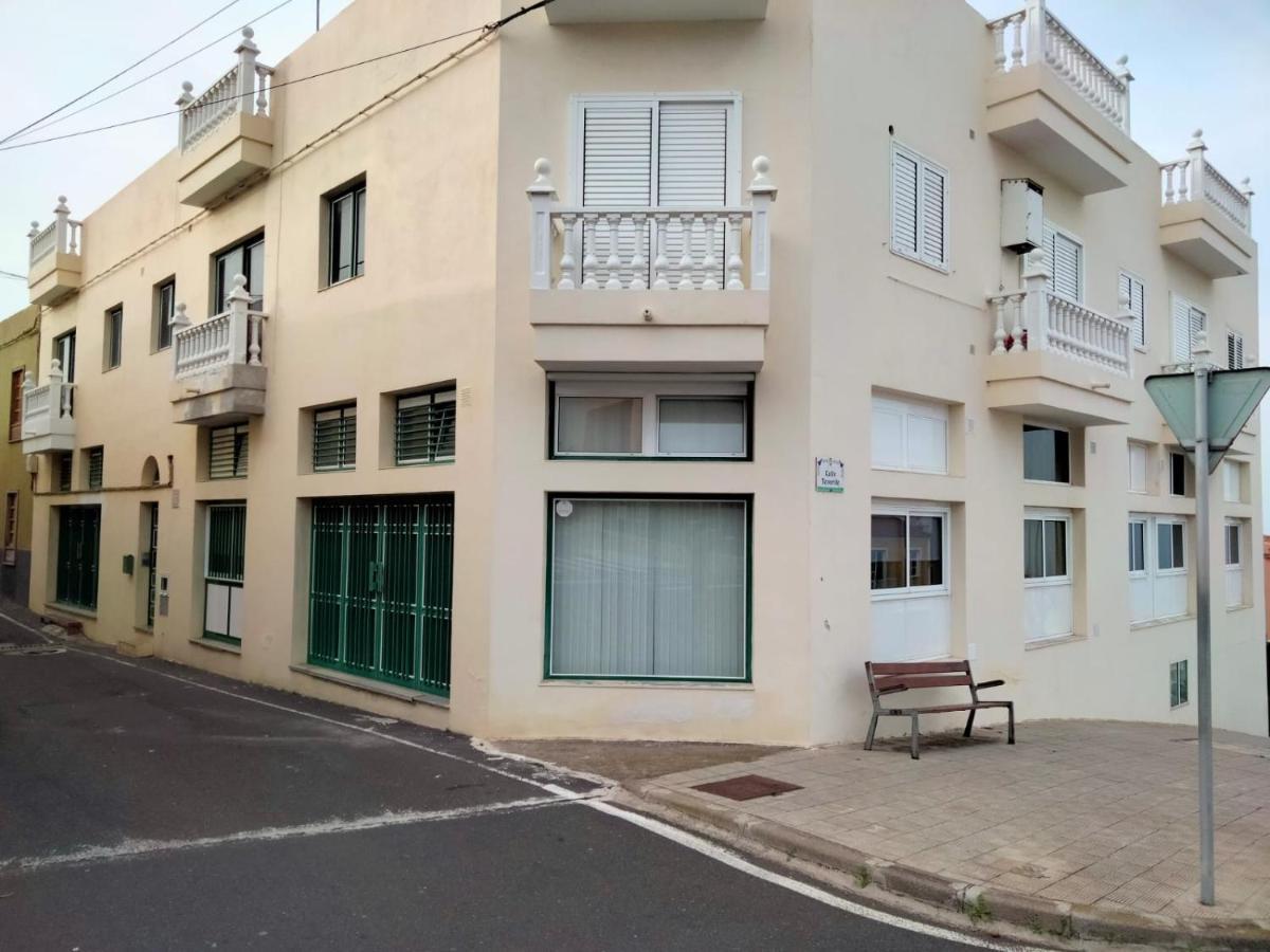 APARTAMENTOS La PEÑA B La Guancha Exterior foto